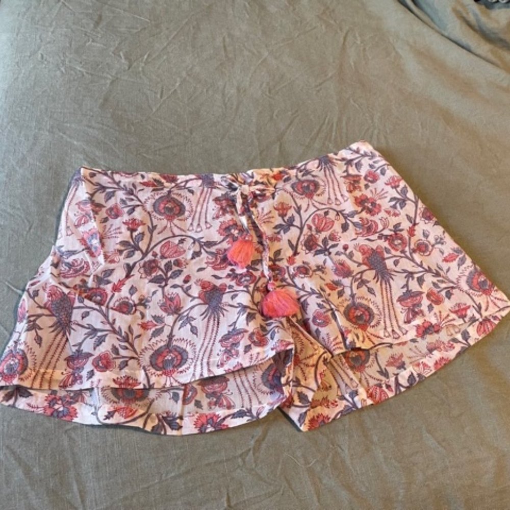 Pink Floral Print Pajama Shorts. One size.